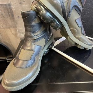 Authentic Nike Air Vapor Max Light 2